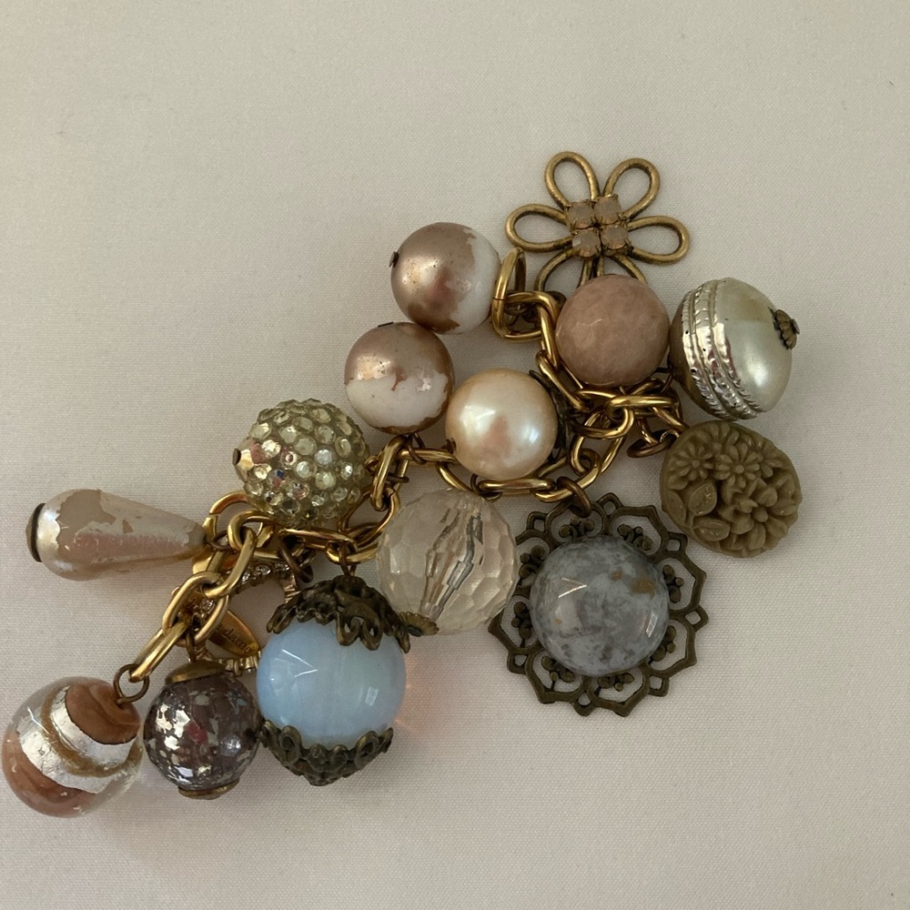 Vintage Lenora Dame Charm Bracelet - Gold Tone With Tone Charms - Picture 9 of 14